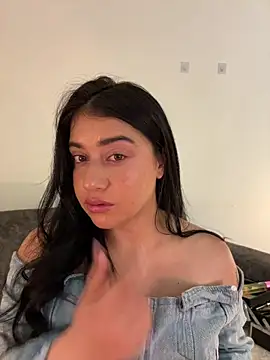 KallyMyller1 webcam