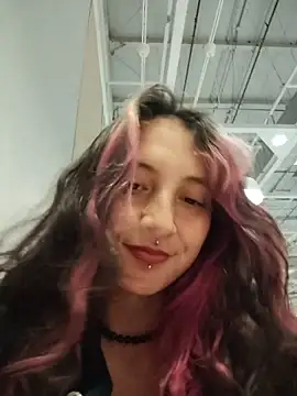 _Laary_Lily webcam