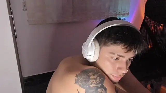 Giordano_Russo live cam on StripChat