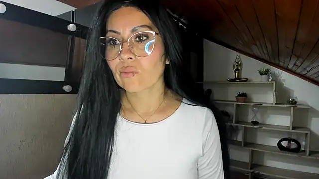 Tania_mature webcam