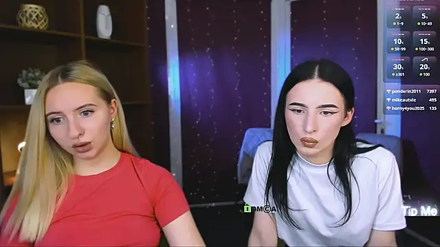 mila_glow1 webcam