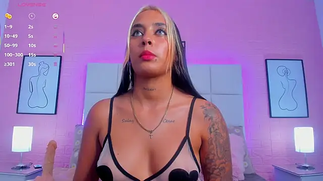 charlotte_kisss webcam