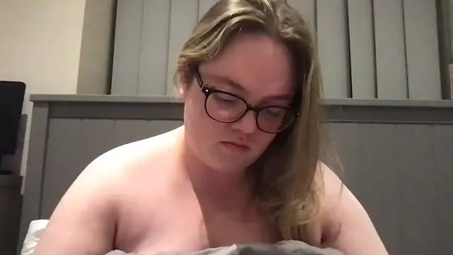 honeyyy24 webcam