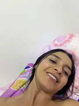 violeta365 live cam on StripChat
