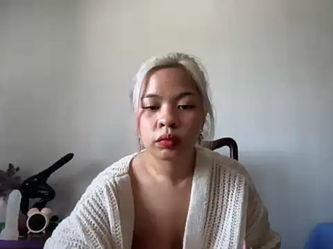 Tina_Slick live cam on StripChat
