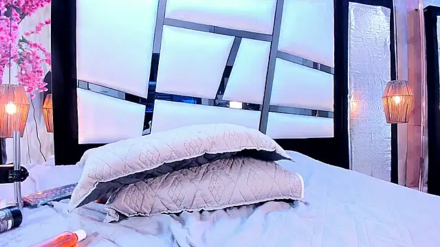 TessaCooper1 webcam