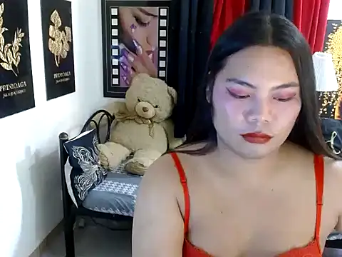 TSbrianaHugeCock webcam