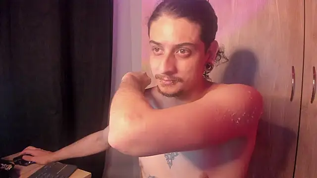 denshatw live cam on StripChat