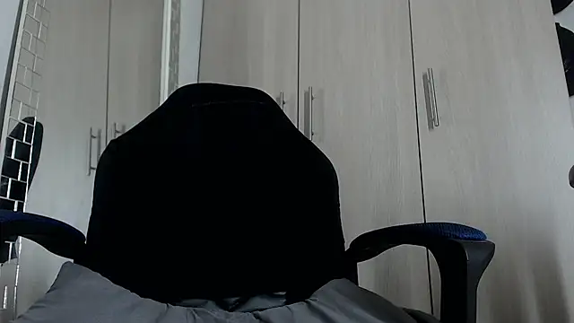 Nash_fit18 live cam on StripChat