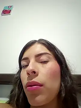 IrisBound live cam on StripChat