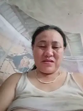 Lucky_baby7 live cam on StripChat