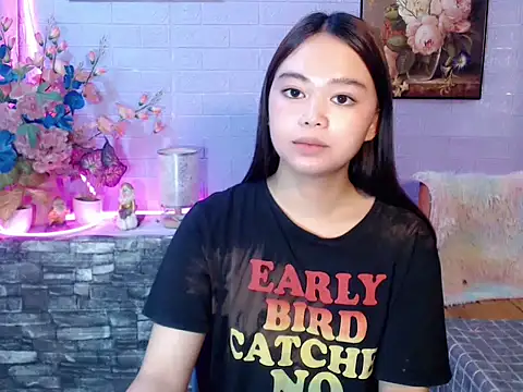 lustfullakim webcam