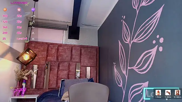 Kiara_Fox__ webcam
