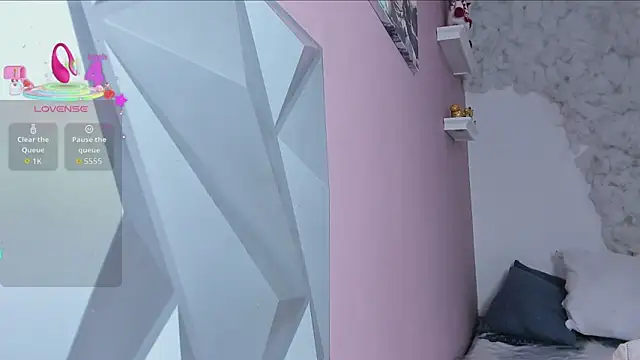 mia_gold_ webcam