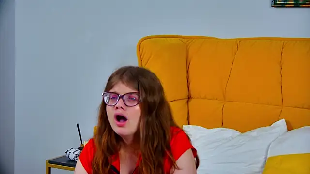 ChloeHalses webcam