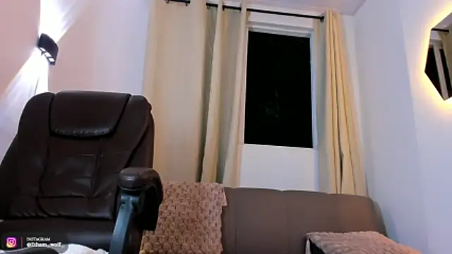 etham_wolf1 webcam