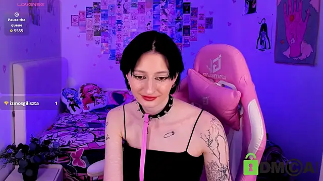 Kira__Cutie webcam