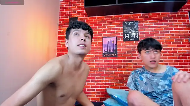 Hoot_boyss_ webcam