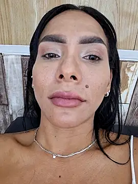 Doll_Loren webcam