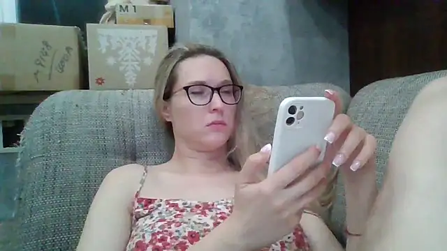 Jugira live cam on StripChat