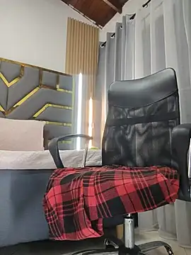 Oliver_bigblack_cock webcam