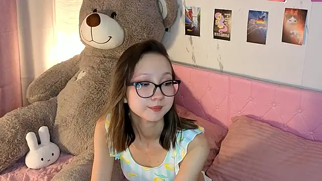Karolinacreamm webcam