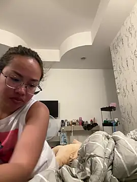 Ponthip webcam