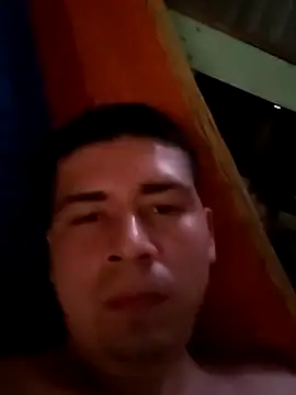 Travieso_loco9 live cam on StripChat