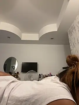 Ponthip webcam