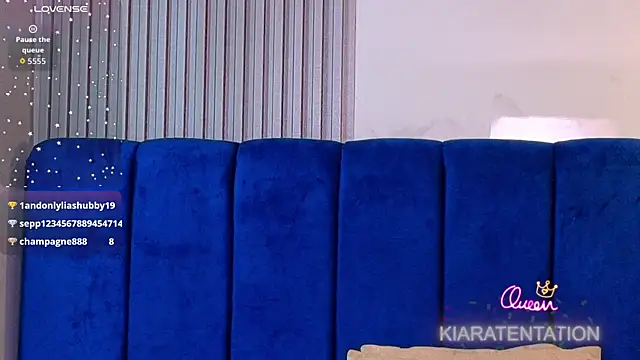 kiaratentation live cam on StripChat