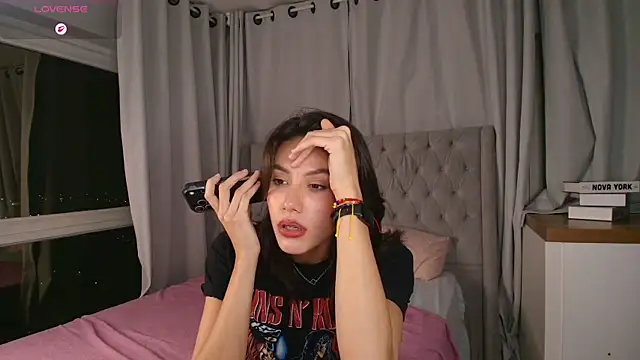 Carol_Daniel live cam on StripChat