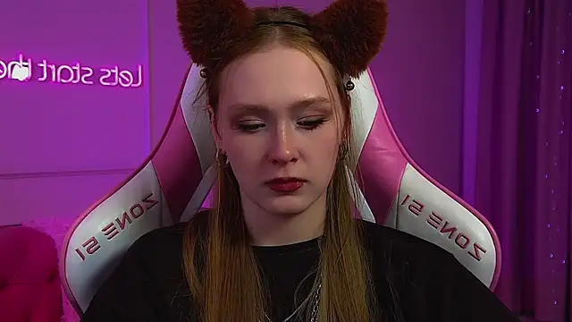 AgataFoxley webcam