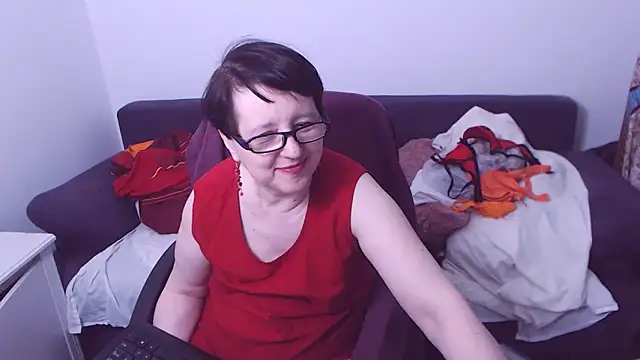 ChristaRose live cam on StripChat