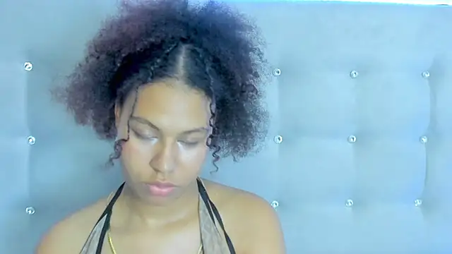 tatianasquirthot live cam on StripChat