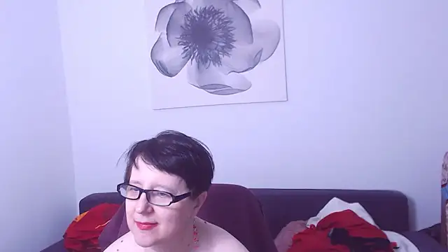 ChristaRose live cam on StripChat