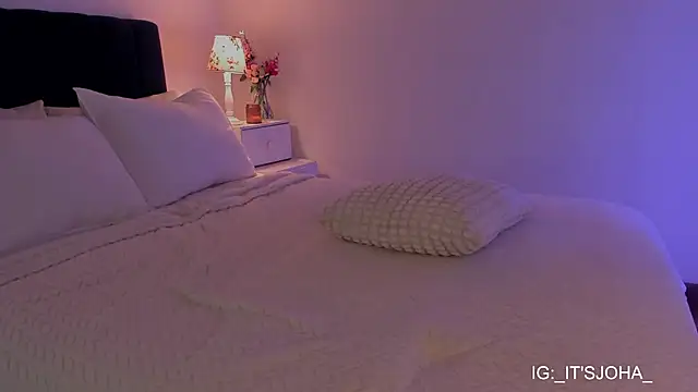 Lovinggirl_ webcam