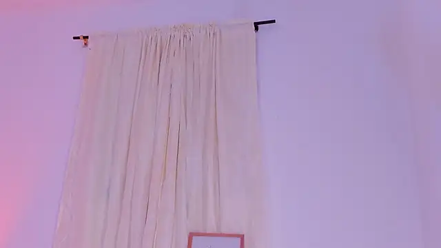ninaht live cam on StripChat