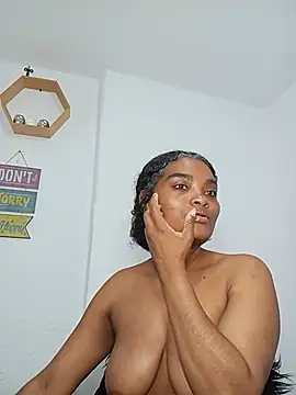 gianna_smith live cam on StripChat
