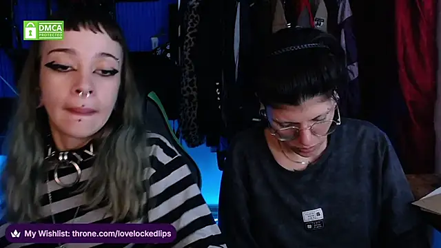 lovelockedlips webcam