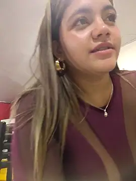 Ivy_enjoy live cam on StripChat