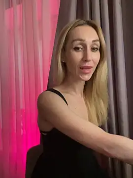 AnesaKis live cam on StripChat