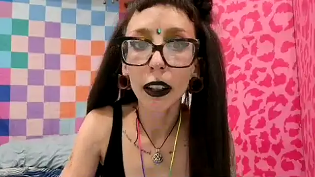 xxEMMxxx live cam on StripChat