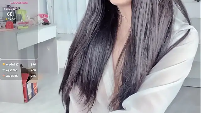 xianxian-baby live cam on StripChat