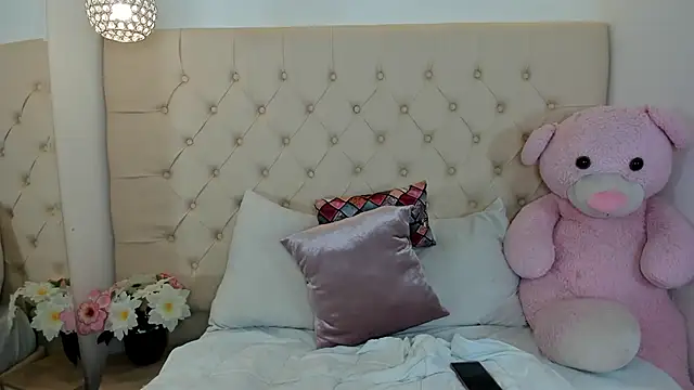 bellota_hill live cam on StripChat