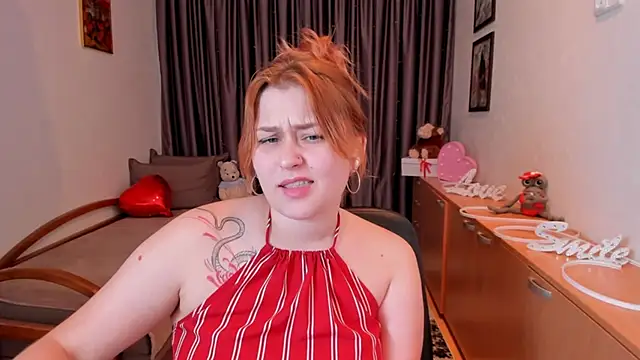 NoraLiin webcam