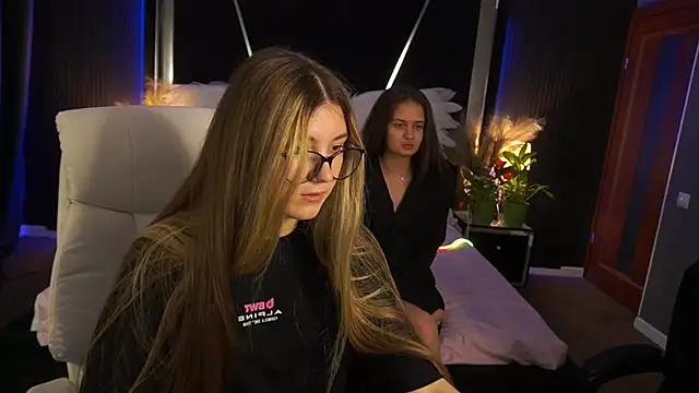 Talia_Blakwood live cam on StripChat
