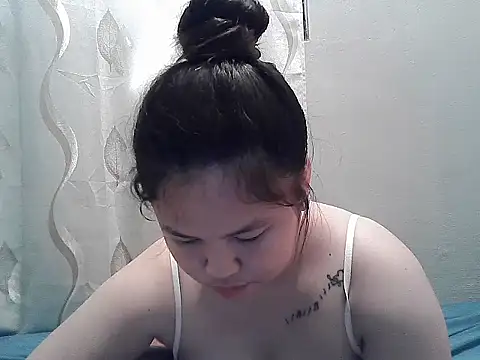 ThePrettySecret live cam on StripChat