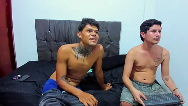 wickedboy_twin1 webcam