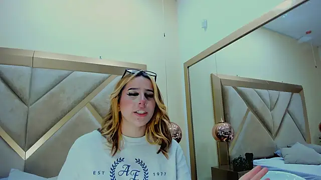 SelenaNoir_ webcam