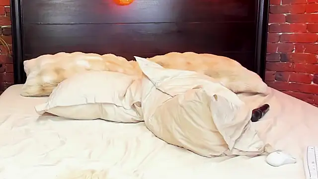 ChristynaRoss webcam